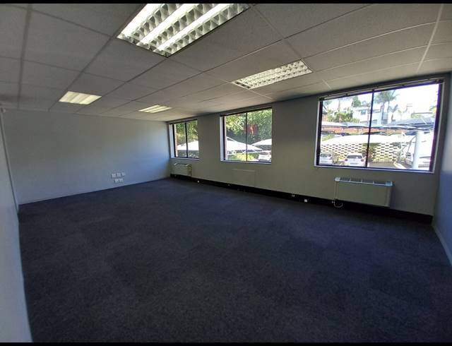297M² OFFICE TO LET IN BRYANSTON